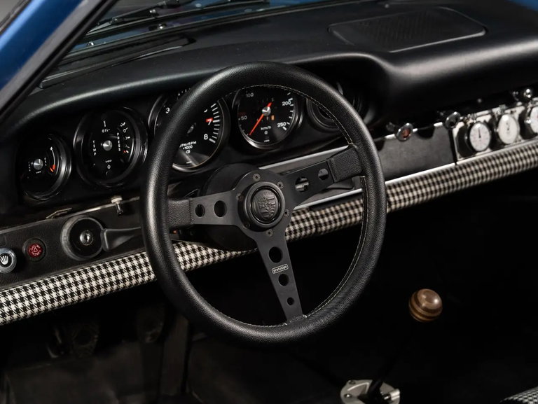 Porsche 911 T