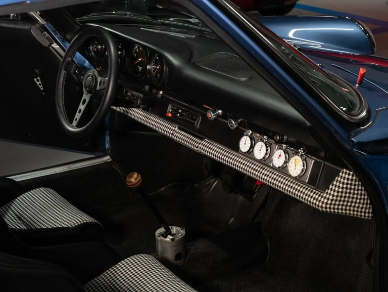 Porsche 911 T