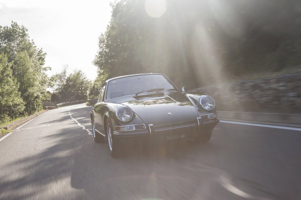 Porsche 911 E