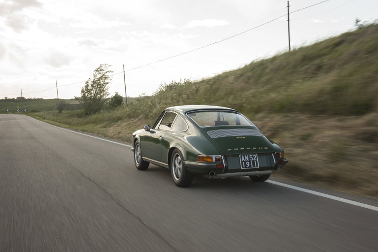 Porsche 911 E
