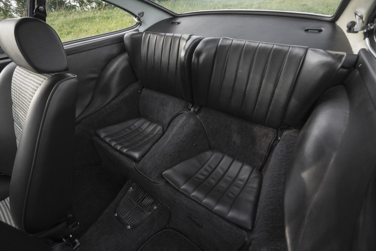 Porsche 911 E