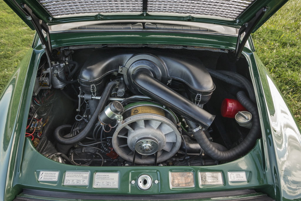 Porsche 911 E