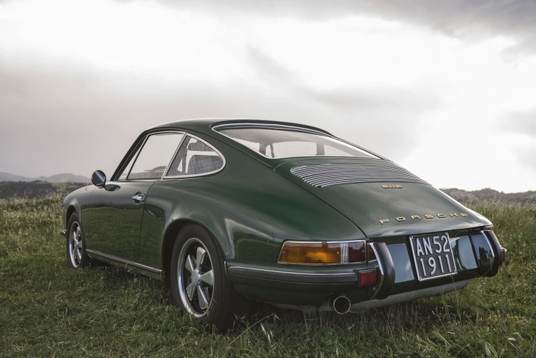 Porsche 911 E