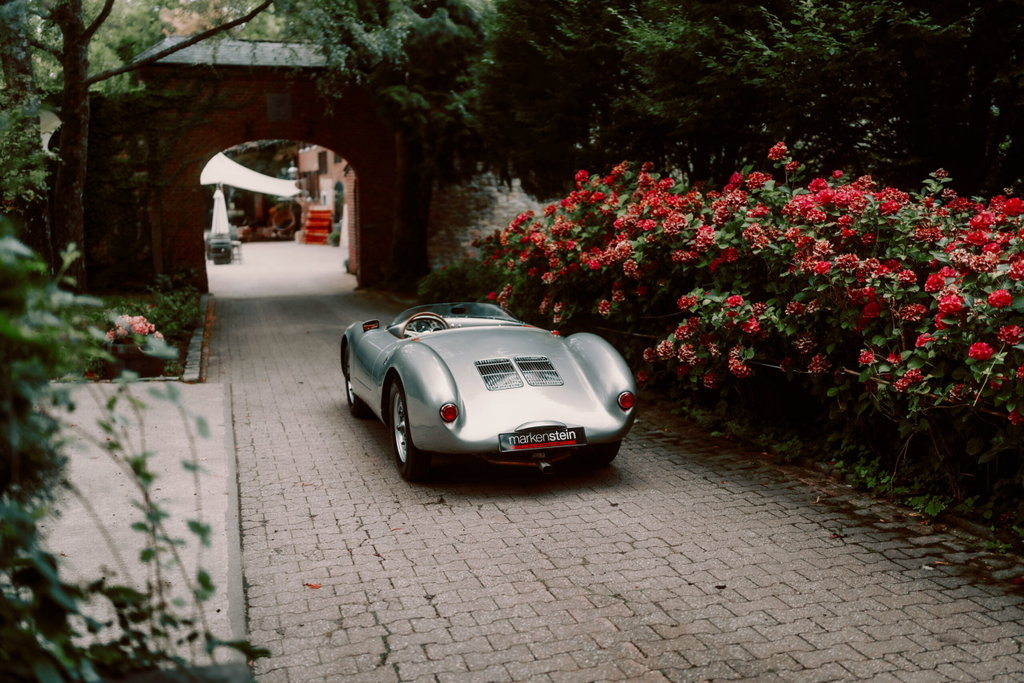 Recreation/Replica