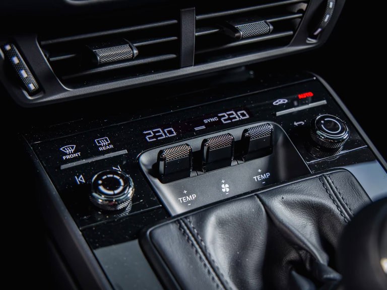 Porsche 992.2 GT3 Touring