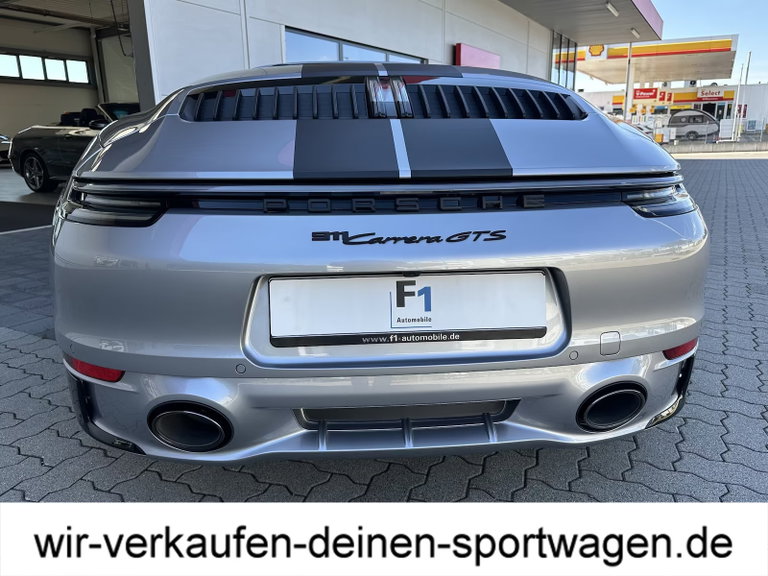 Porsche 992 Carrera GTS