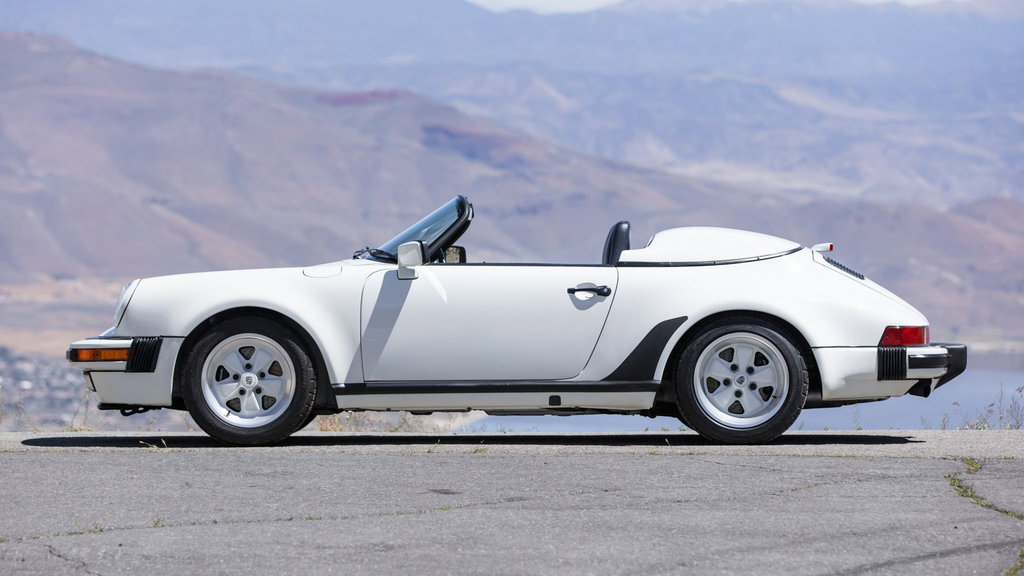 Porsche 911 Carrera 3.2 Speedster (US)