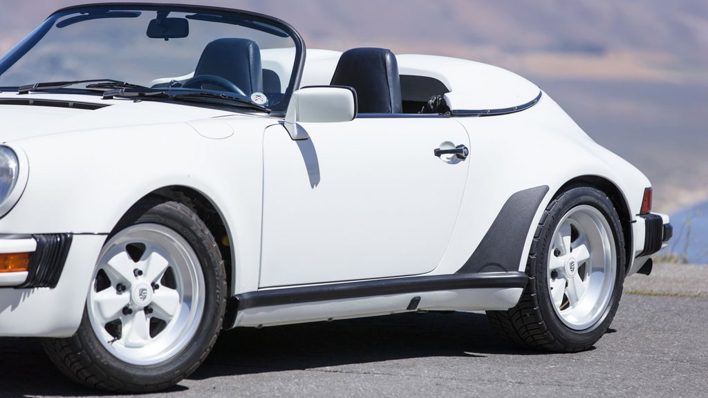 Porsche 911 Carrera 3.2 Speedster (US)