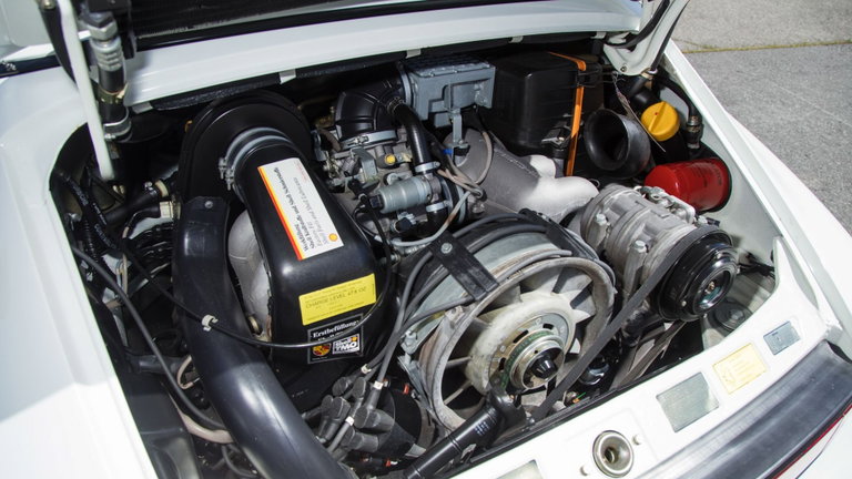 Porsche 911 Carrera 3.2 Speedster (US)