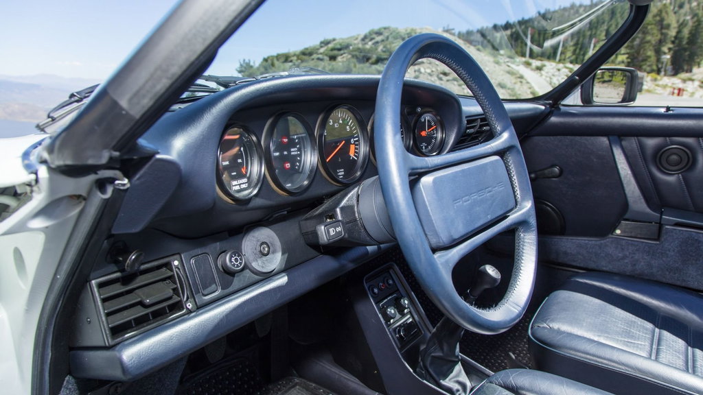 Porsche 911 Carrera 3.2 Speedster (US)