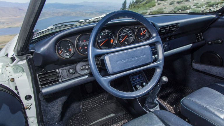Porsche 911 Carrera 3.2 Speedster (US)
