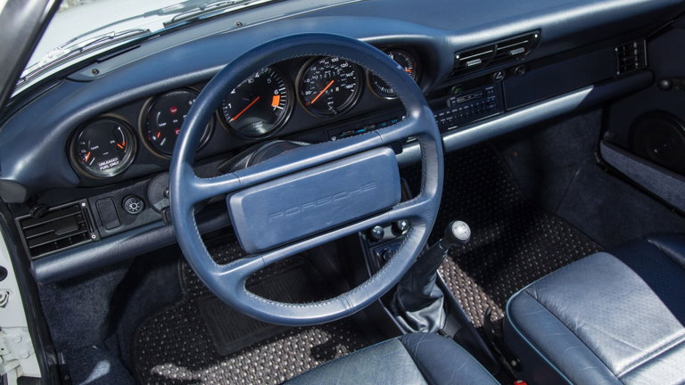 Porsche 911 Carrera 3.2 Speedster (US)