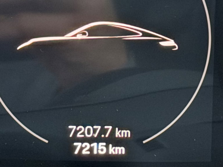 Porsche 992 GT3 Touring