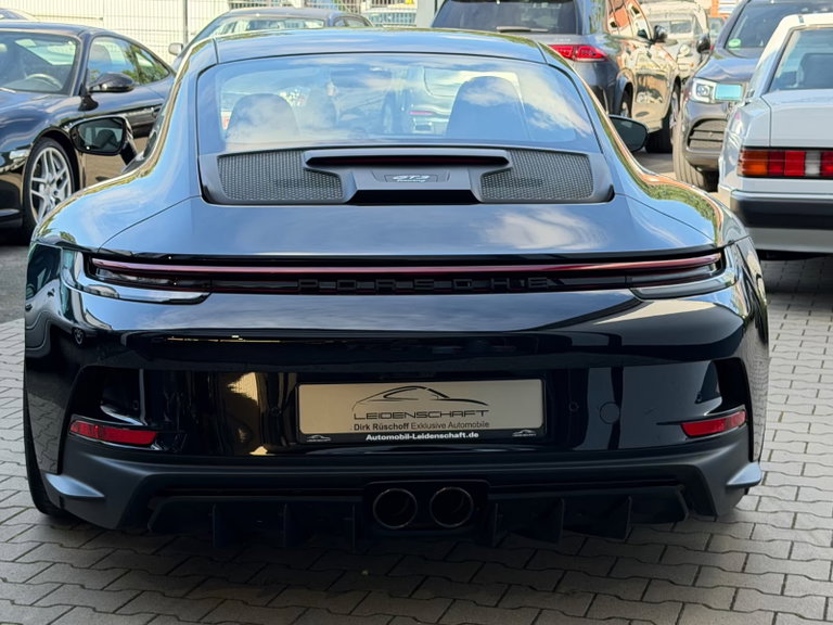Porsche 992 GT3 Touring