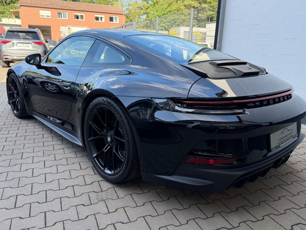 Porsche 992 GT3 Touring