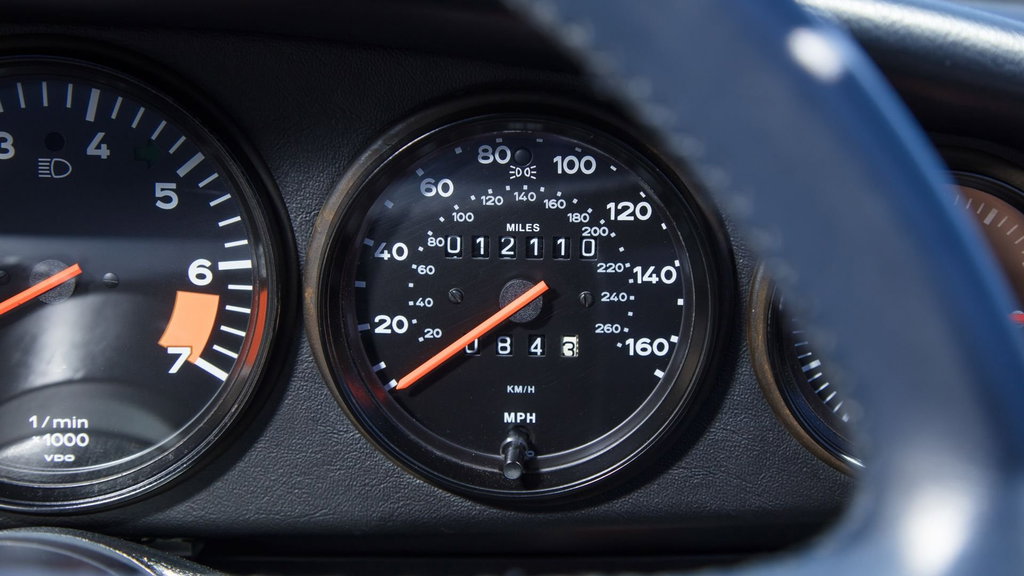 Porsche 911 Carrera 3.2 Speedster (US)