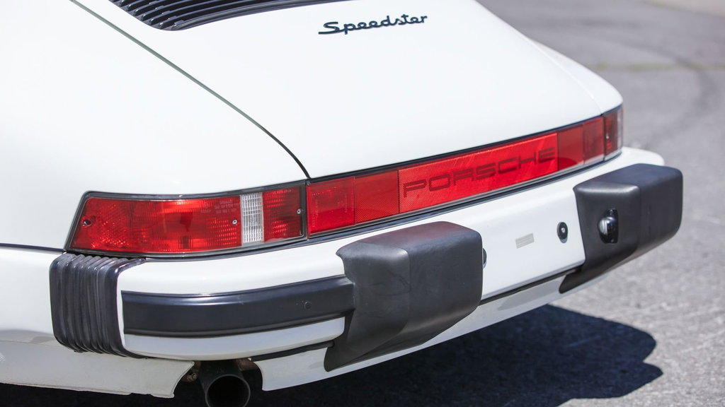 Porsche 911 Carrera 3.2 Speedster (US)