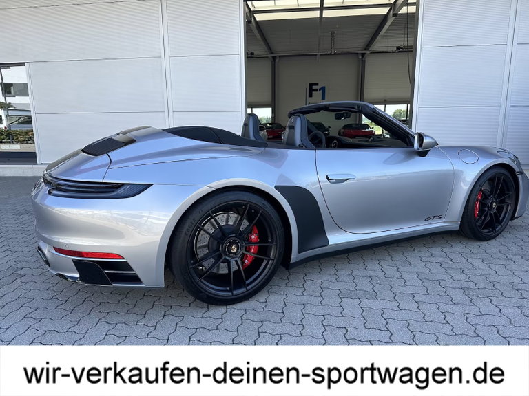Porsche 992 Carrera GTS