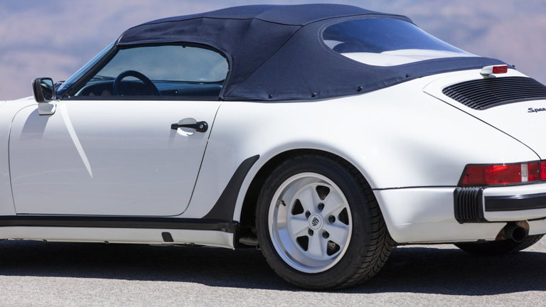 Porsche 911 Carrera 3.2 Speedster (US)