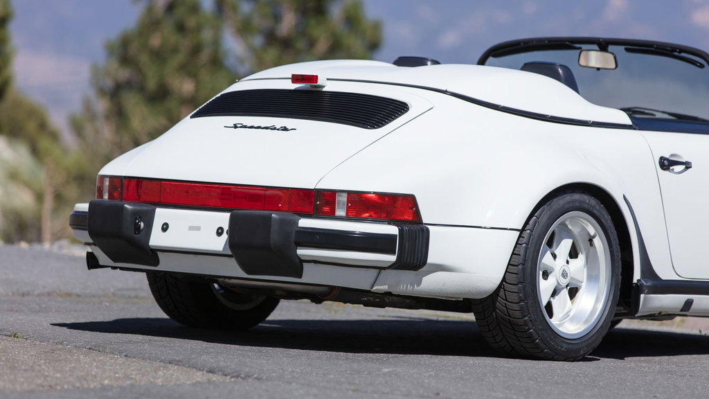 Porsche 911 Carrera 3.2 Speedster (US)