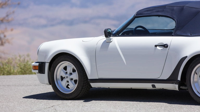 Porsche 911 Carrera 3.2 Speedster (US)