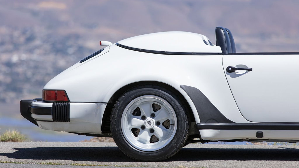 Porsche 911 Carrera 3.2 Speedster (US)