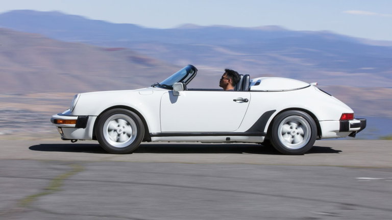 Porsche 911 Carrera 3.2 Speedster (US)