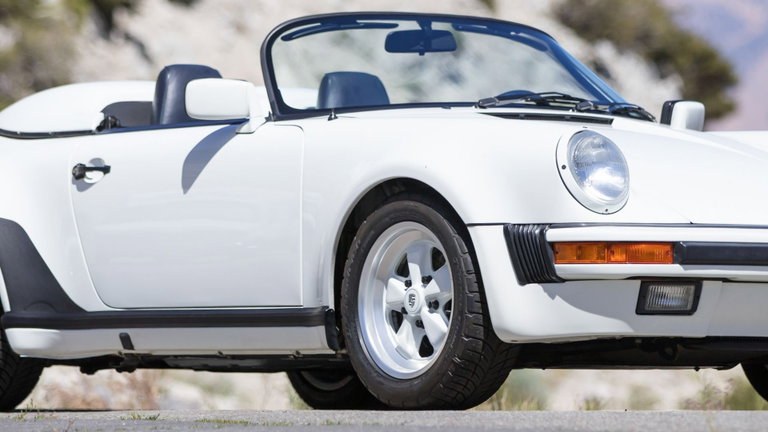 Porsche 911 Carrera 3.2 Speedster (US)