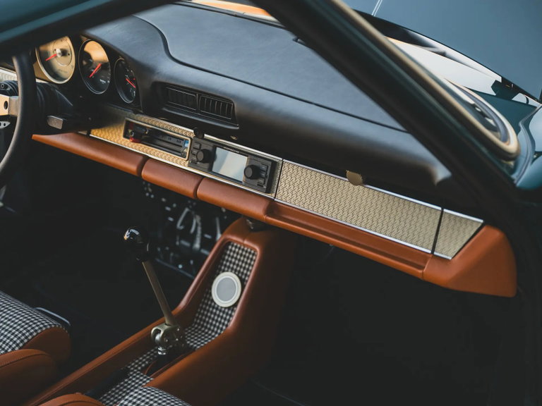 Porsche 911 Backdate