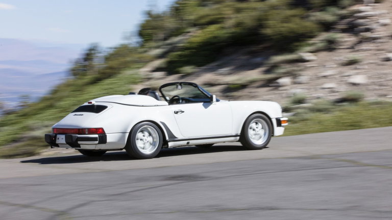 Porsche 911 Carrera 3.2 Speedster (US)