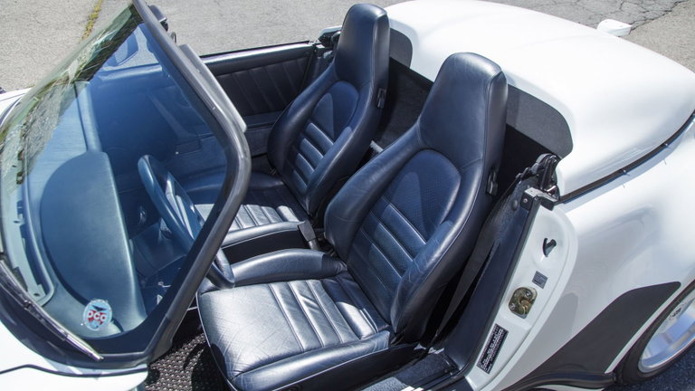 Porsche 911 Carrera 3.2 Speedster (US)