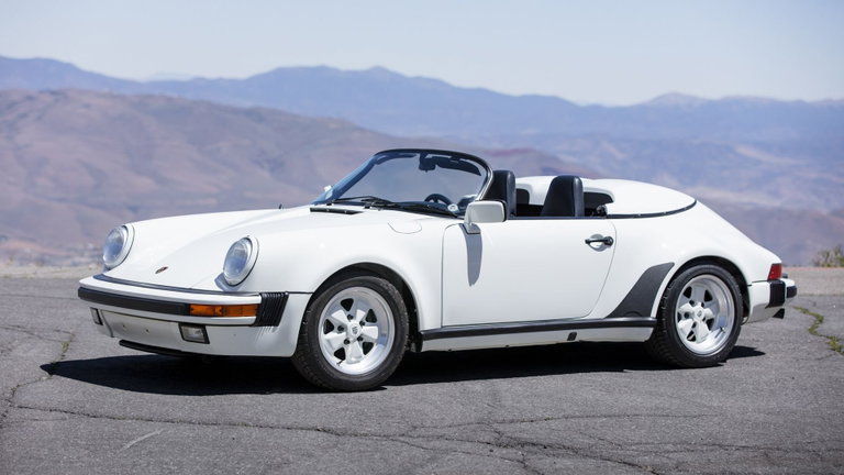 Porsche 911 Carrera 3.2 Speedster (US)