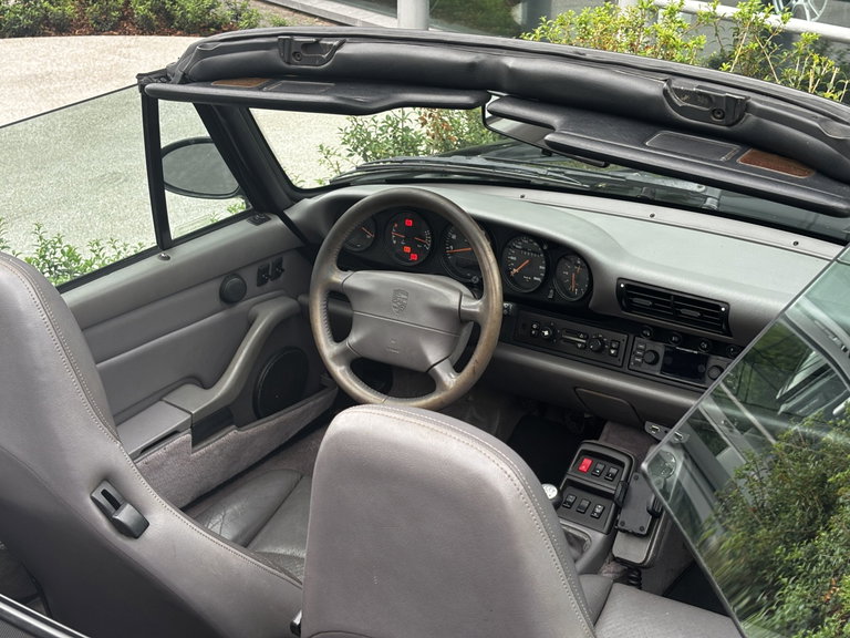 Porsche 993 Carrera 4