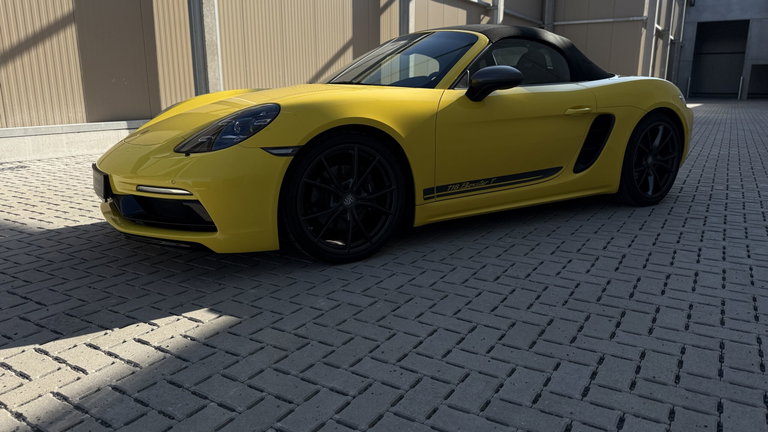 Porsche 718 Boxster T
