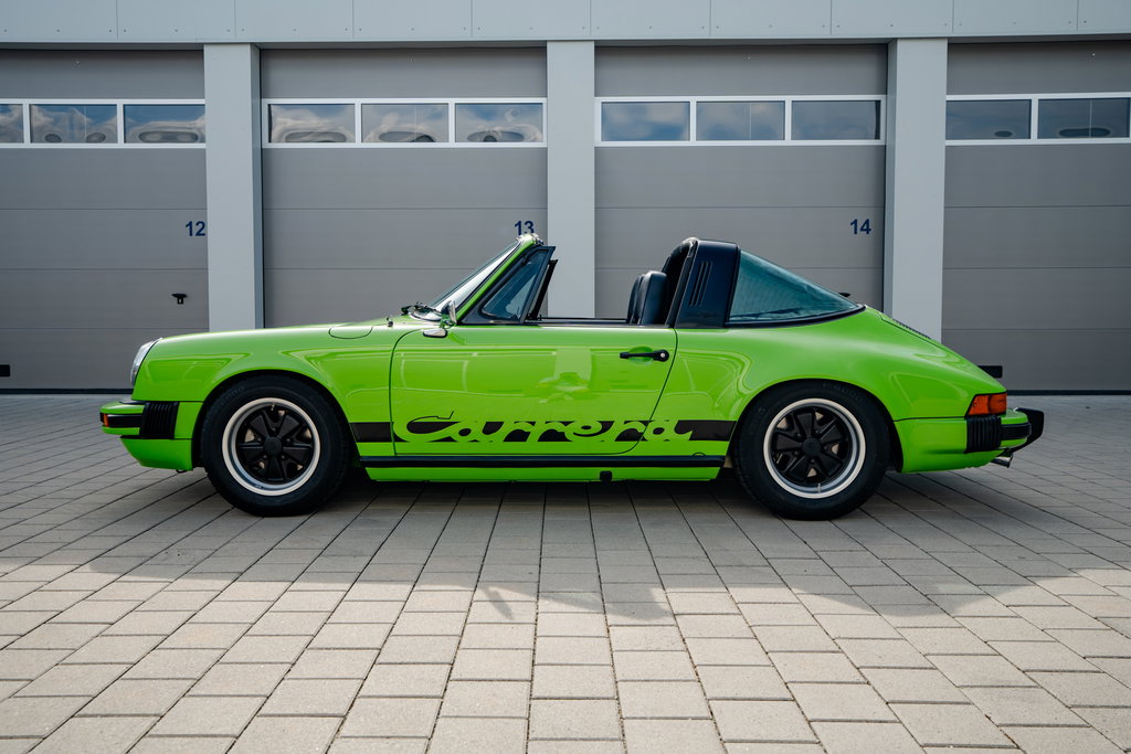 Porsche 911 Carrera 2.7
