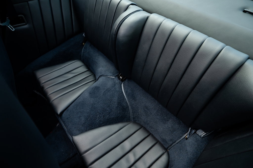 Porsche 911 Carrera 2.7