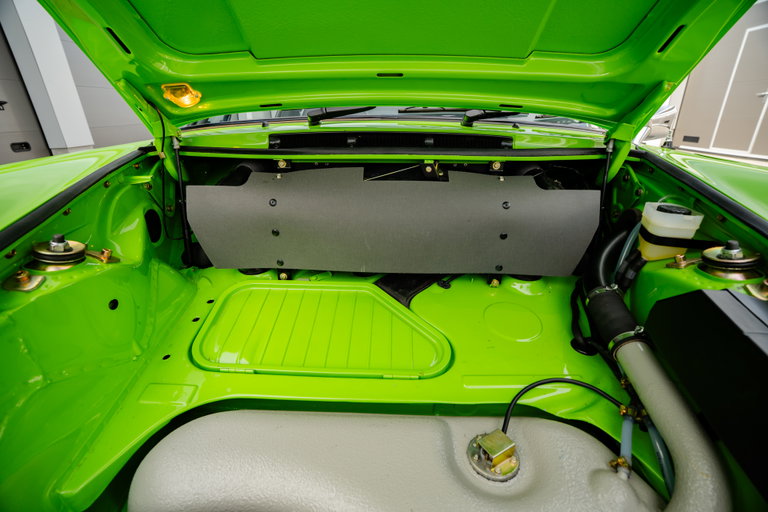 Porsche 911 Carrera 2.7