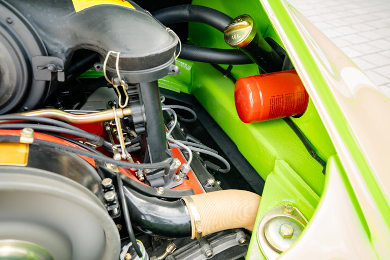 Porsche 911 Carrera 2.7