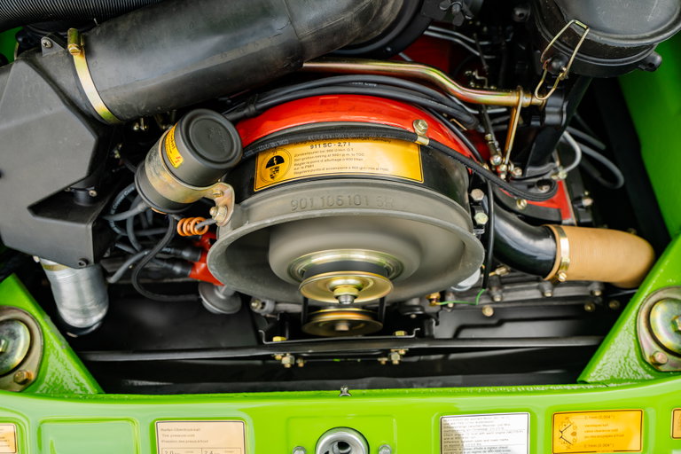 Porsche 911 Carrera 2.7