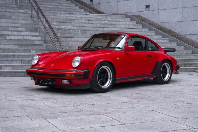 Porsche 911 Carrera 3.2