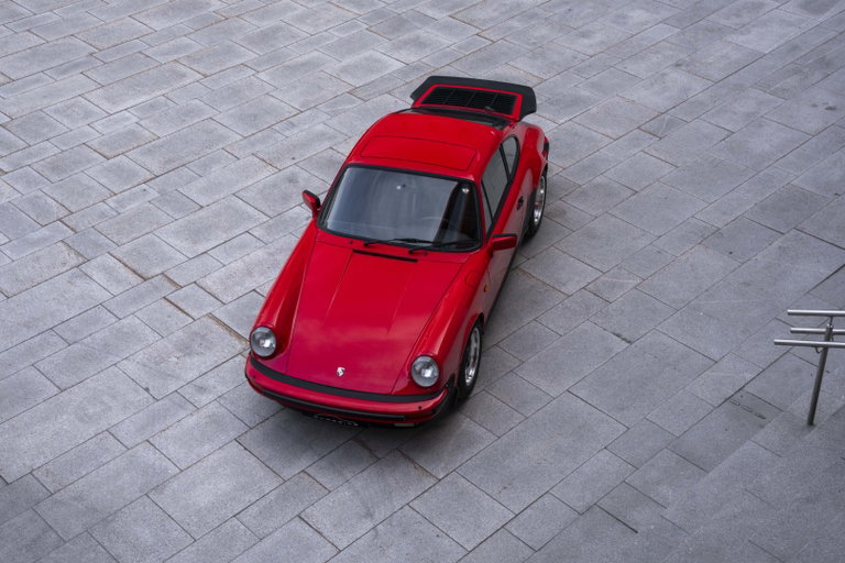 Porsche 911 Carrera 3.2
