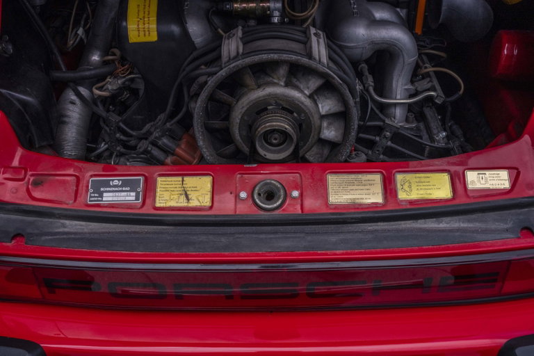 Porsche 911 Carrera 3.2