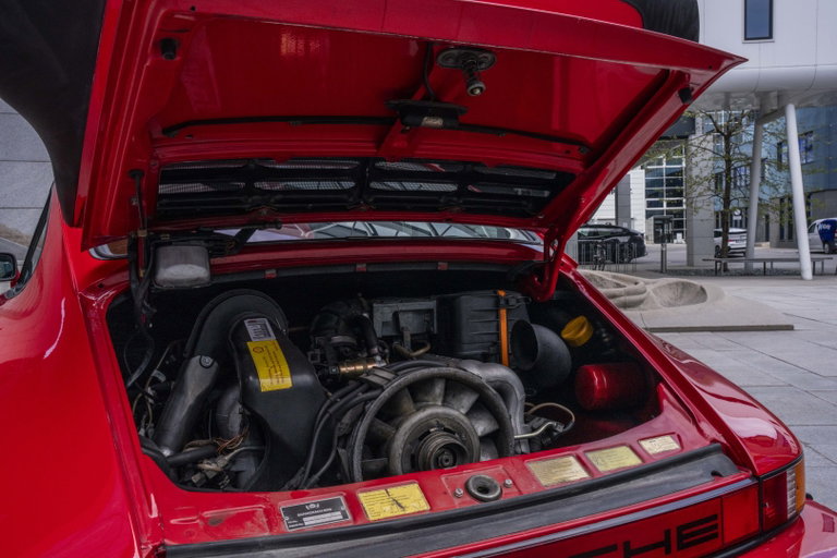 Porsche 911 Carrera 3.2