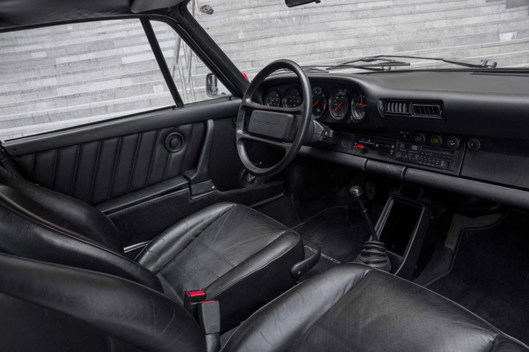 Porsche 911 Carrera 3.2