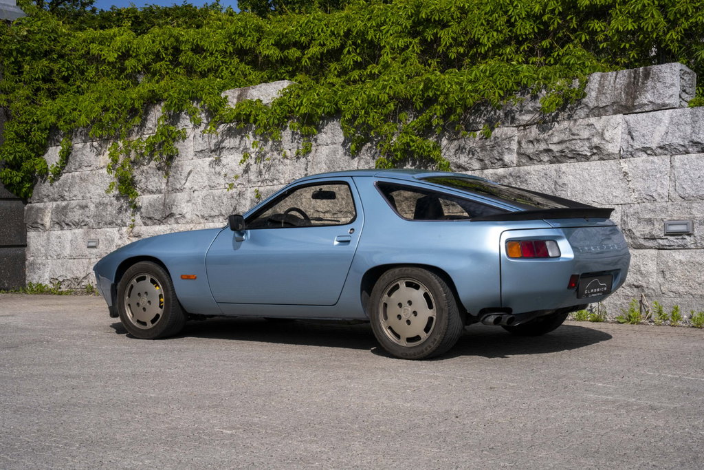 Porsche 928 S