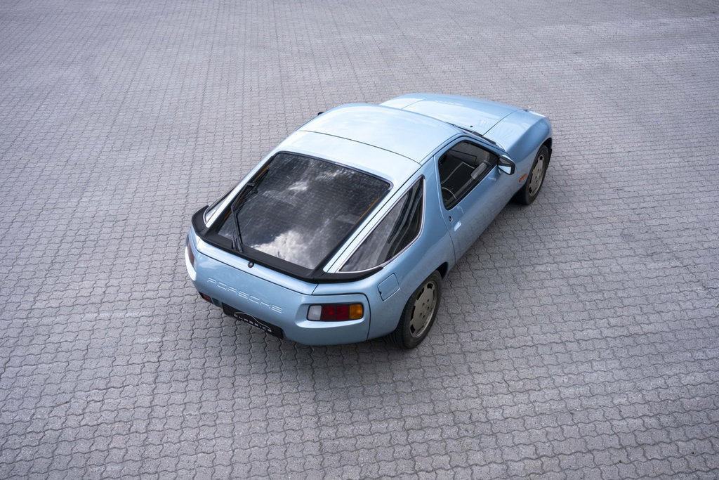Porsche 928 S