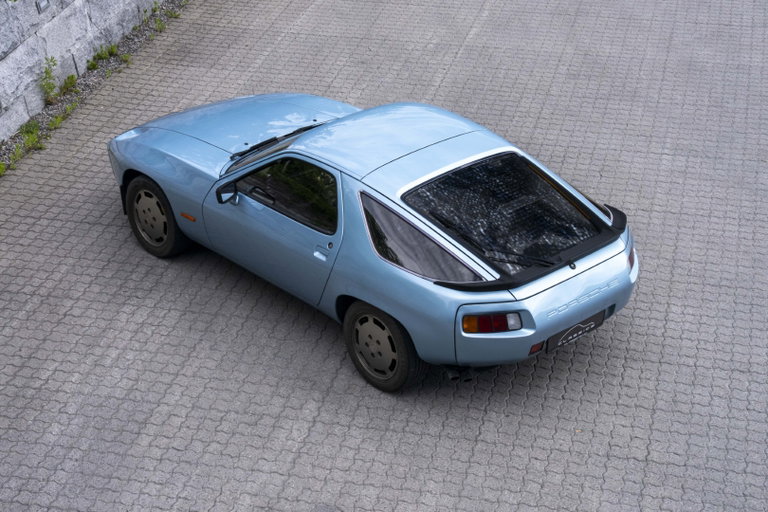 Porsche 928 S