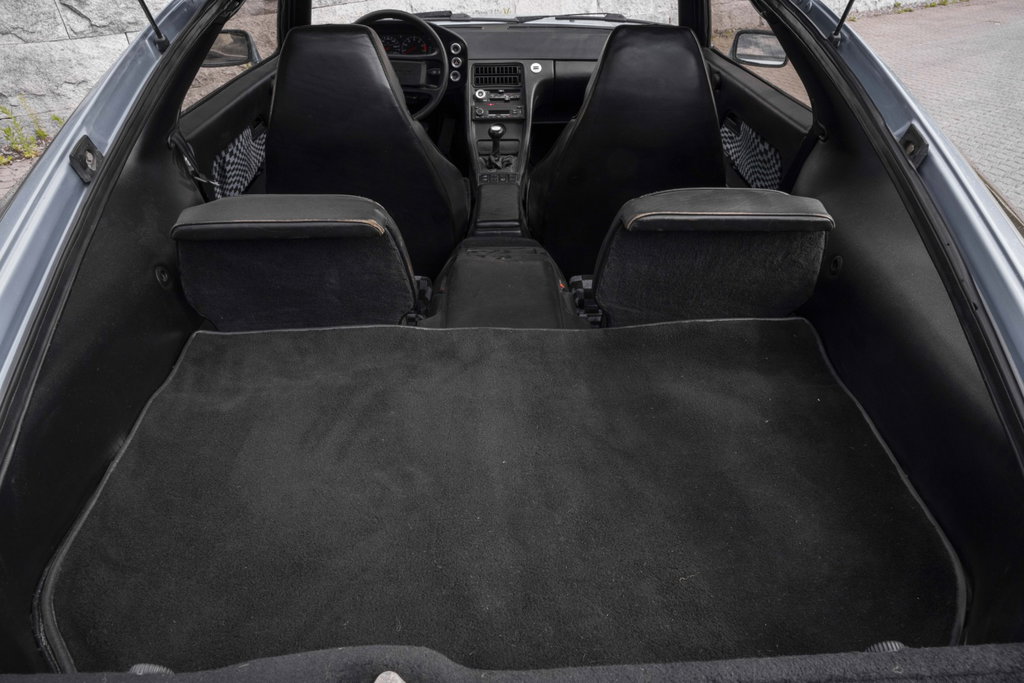 Porsche 928 S