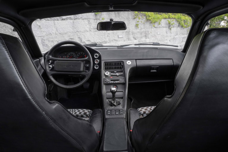 Porsche 928 S