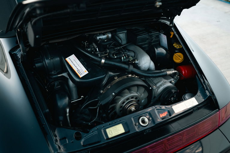 Porsche 964 Carrera 4